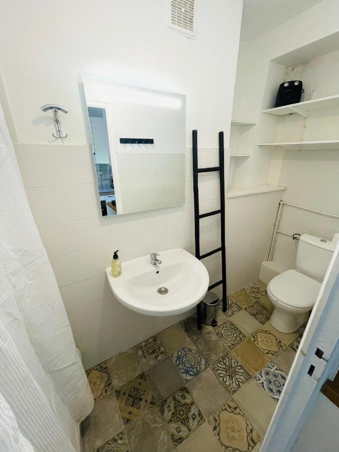 Apartamento T2, Centre Historique, Place Des Carmes Avinhão